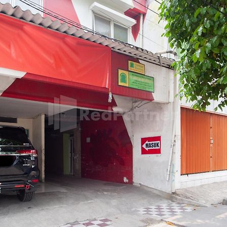 J&B Rooms Pramuka Jakarta Mitra Reddoorz Zewnętrze zdjęcie