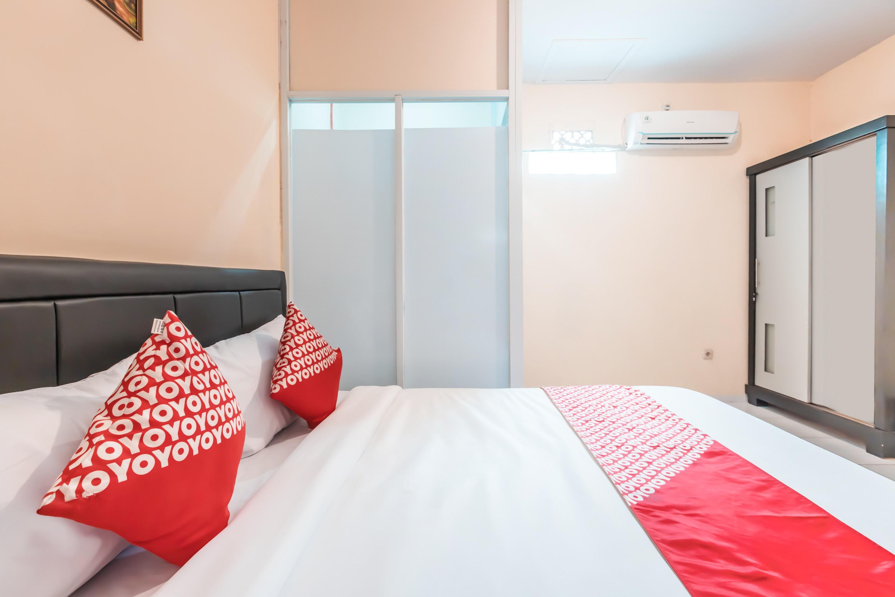 J&B Rooms Pramuka Jakarta Mitra Reddoorz Zewnętrze zdjęcie