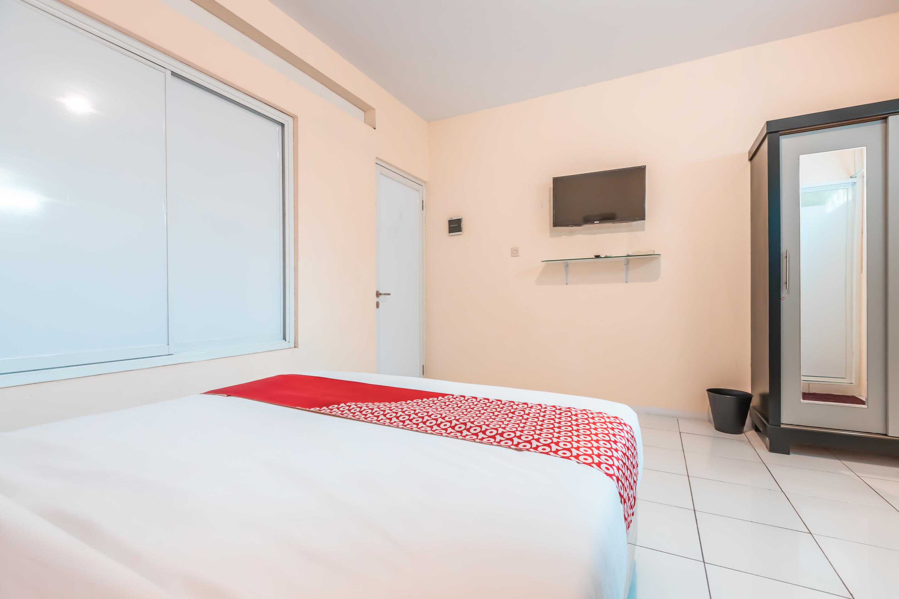 J&B Rooms Pramuka Jakarta Mitra Reddoorz Zewnętrze zdjęcie