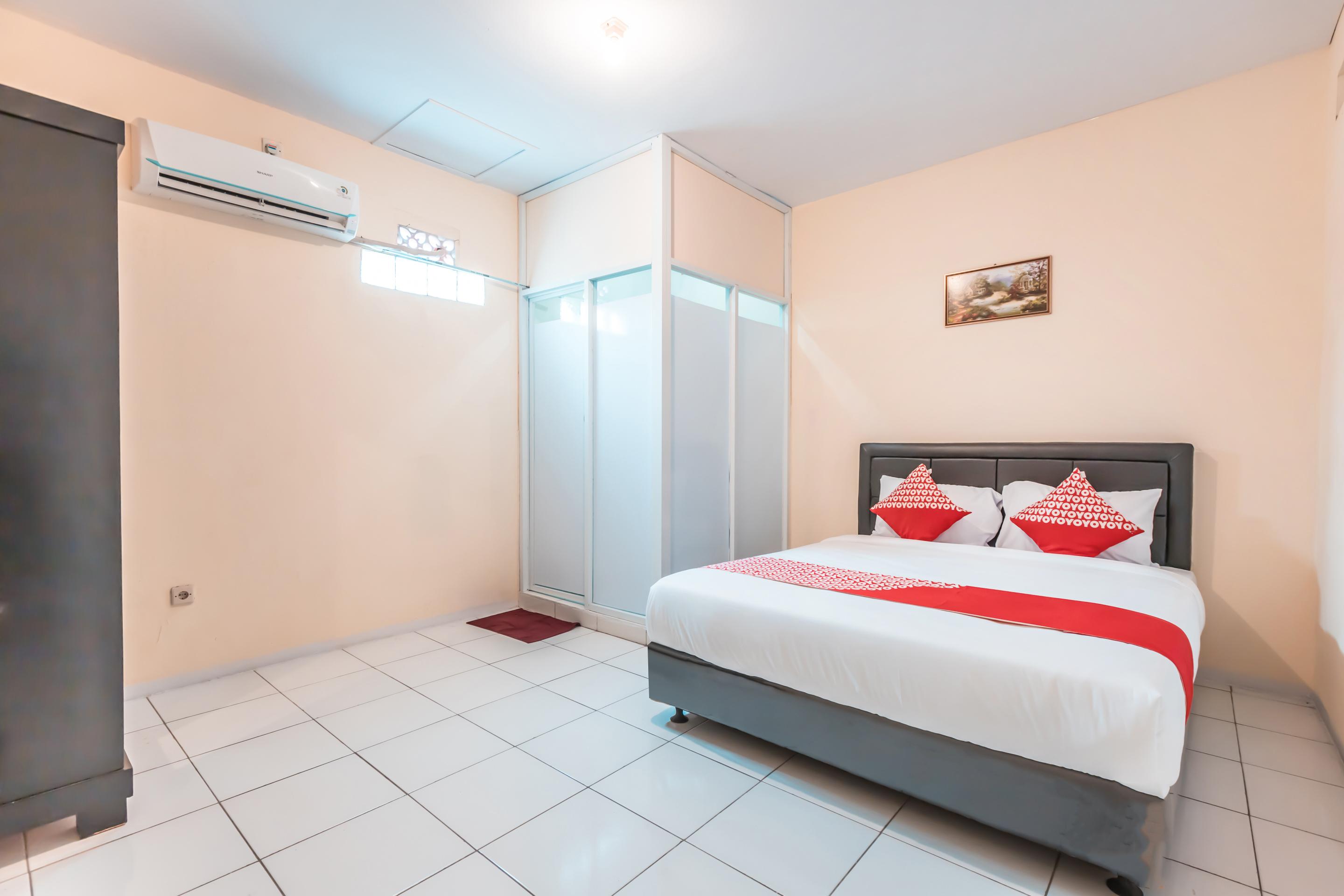 J&B Rooms Pramuka Jakarta Mitra Reddoorz Zewnętrze zdjęcie